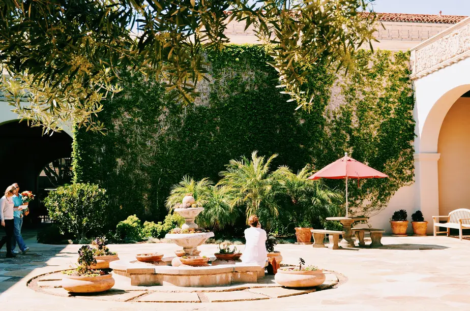 Courtyard Residence